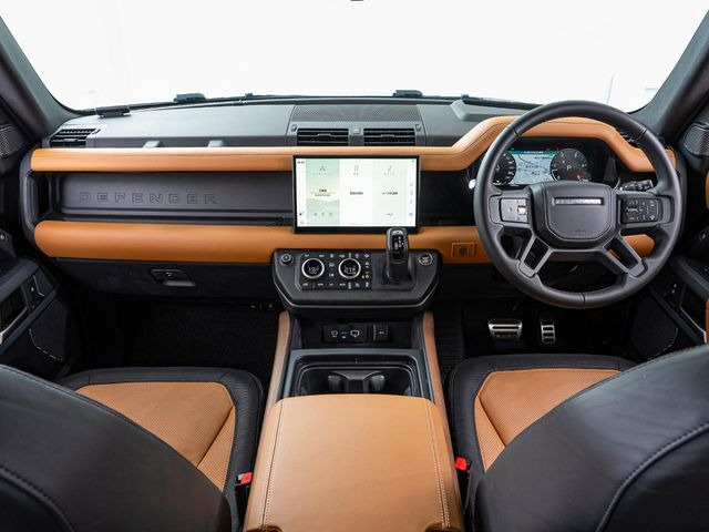 ディフェンダー110 X ダイナミック HSE 2.0L P300e 4WD