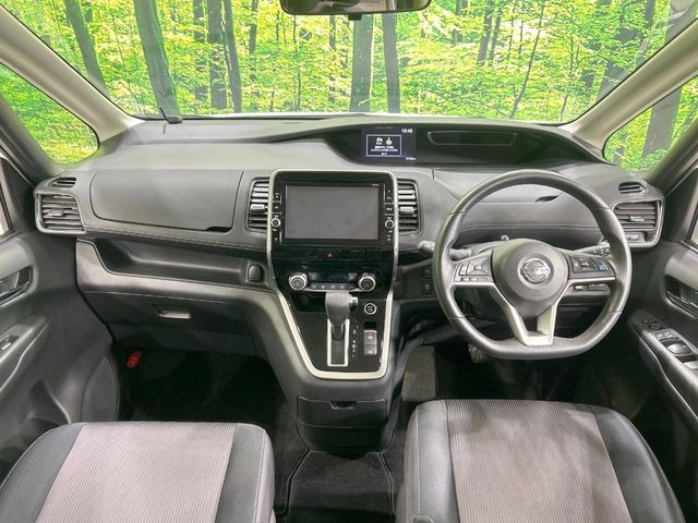 セレナ2.0 ハイウェイスター プロパイロット エディション