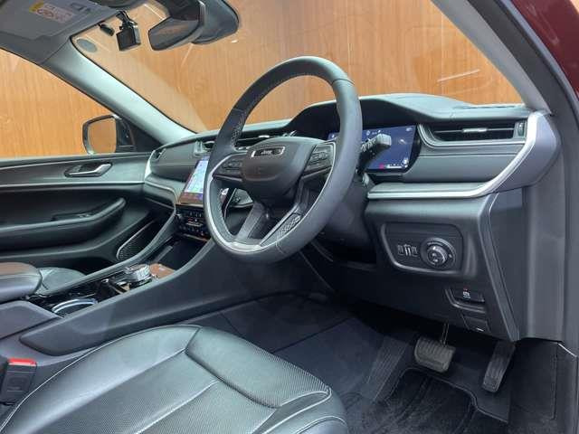 グランドチェロキーリミテッド 4WD