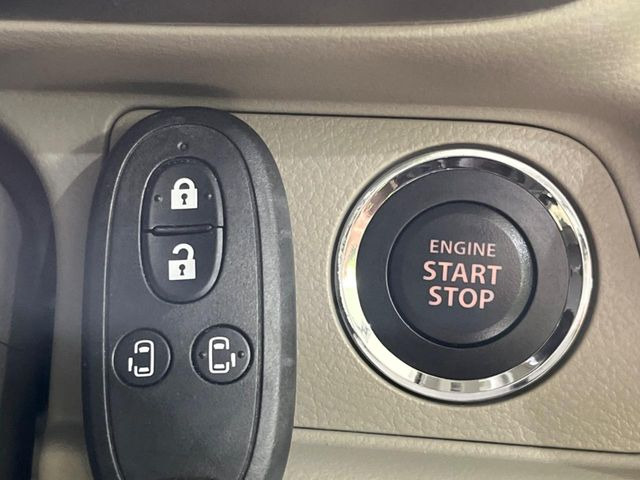 �y�L�[���X�X�^�[�g�V�X�e���z�J�o����|�P�b�g�ɓ��ꂽ�܂܂ł��h�A�̎{���E�������\�ȃX�}�[�g�L�[�𑕔��B�G���W���̃I���E�I�t�����J�M�����o���K�v����������Ƃ��Ă��֗��ł���