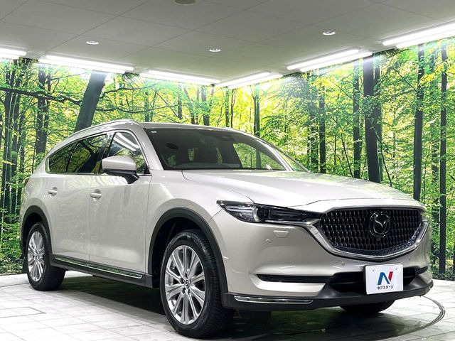 高透明度のガラス皮膜で撥水はもちろん、上質なツヤ・光沢を実現。紫外線や酸性雨から大切な愛車を保護し、色あせ・劣化を防止。「弾スプラッシュコート」、「弾プリミッサコート」からお選びいただけます。