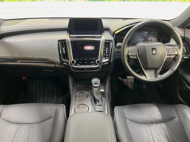 クラウンハイブリッド 2.5 RS アドバンス Four 4WD