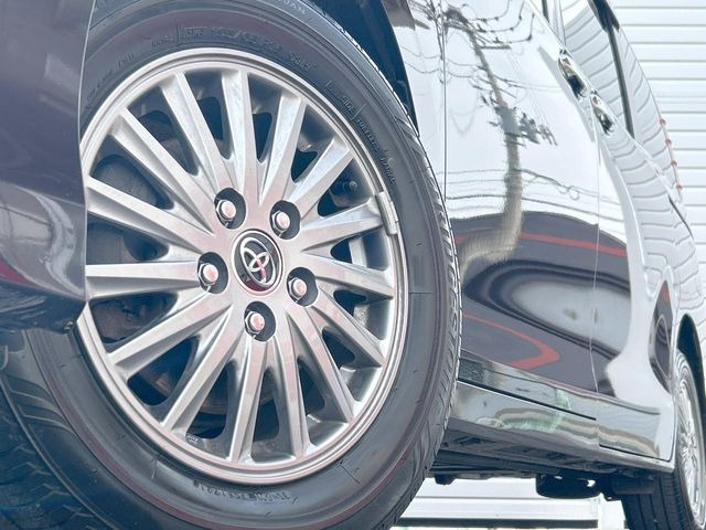 �y����15�C���`�A���~�z�C�[���z�O�ςɃ}�b�`���������A���~�z�C�[���𑕒����Ă���܂��B�e��ЊO�A���~�z�C�[����A�X�^�b�h���X�^�C�����戵�����Ă���܂��B���񂲑��k����������