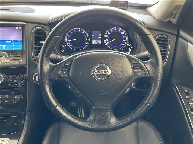 スカイラインクロスオーバー3.7 370GT FOUR タイプP 4WD