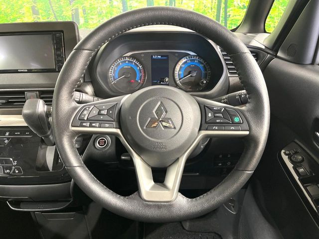 �y�����v�����X�e�A�����O�z�㎿�Ȋv���g�p���邱�ƂŁA��ɂ����������݂ƂĂ��^�]���₷���n���h���ł���