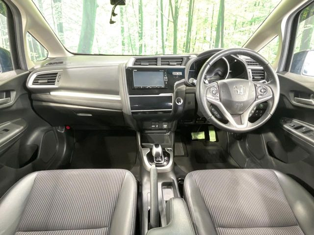 フィット1.5 ハイブリッド L ホンダセンシング