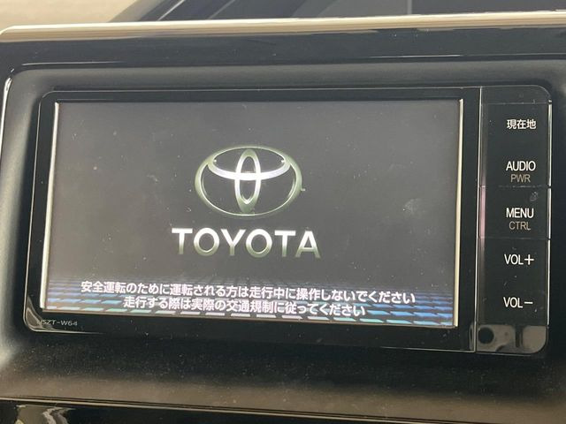 �y�����i�r�z�l�C�̏����i�r�𑕔����Ă���܂��B�i�r�̎g���₷���͂������A�I�[�f�B�I�@�\���[��!�L�����v�◷�s�͂������A�ʋ΂┃�����ȂǕ��i�̃h���C�u���y�����Ȃ�͂���