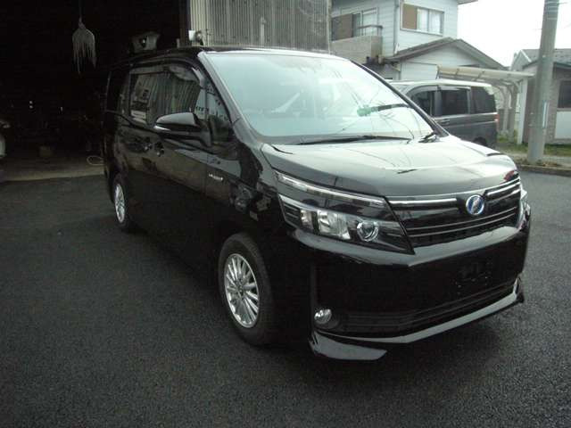 ヴォクシー1.8 ハイブリッド V