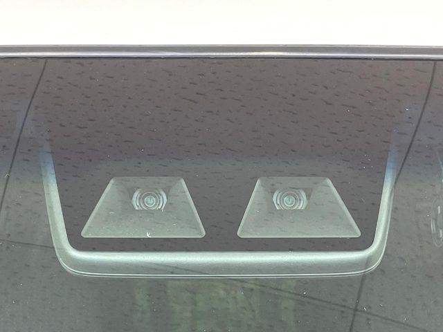 �y�X�}�[�g�A�V�X�g�z���s���ɑO���̎ԗ�����F�����A�Փ˂������Ȏ��͌x��ƃu���[�L�ŏՓˉ���Ɣ�Q�y�����A�V�X�g�B�����S�Ƀh���C�u�����y���݂��������܂��B