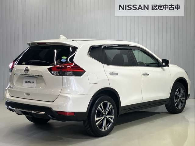 エクストレイル2.0 20X 3列車