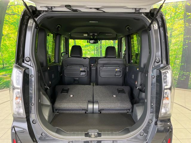 ���i�̂���������ʋ΁A���}���ɏ\���ȉ׎��X�y�[�X���m�ۂ��Ă���܂��B�Z�J���h�V�[�g��|���ƁA�傫�ȉו��̐ύڂ��\�ł���