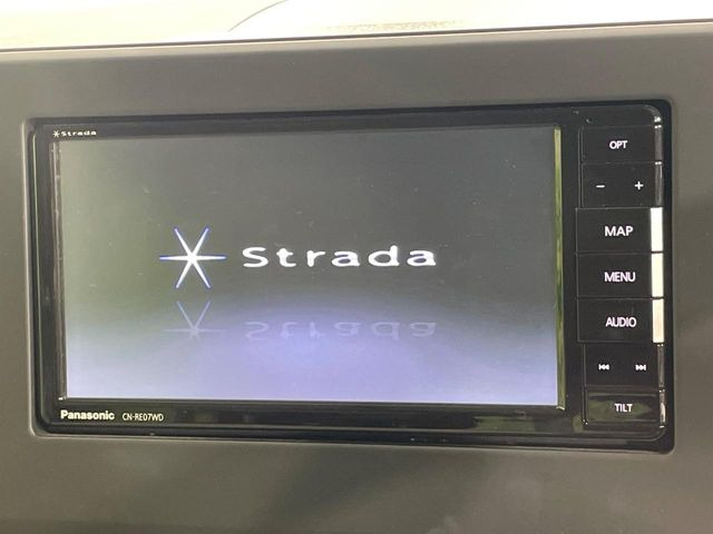 �y�i�r�Q�[�V�����z�g���₷���i�r�ŖړI�n�܂ł�������ē����Ă���܂��B�e��I�[�f�B�I�Đ��@�\���[�����Ă���A���Ԃ̉^�]������Ɋy�����Ȃ�܂�!!