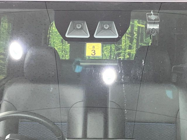 �y�X�}�[�g�A�V�X�g�z���s���ɑO���̎ԗ�����F�����A�Փ˂������Ȏ��͌x��ƃu���[�L�ŏՓˉ���Ɣ�Q�y�����A�V�X�g�B�����S�Ƀh���C�u�����y���݂��������܂��B