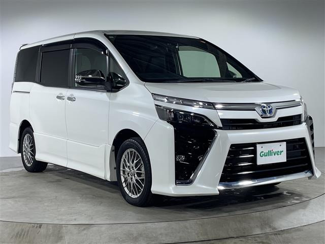 ヴォクシー1.8 ハイブリッド ZS 煌III