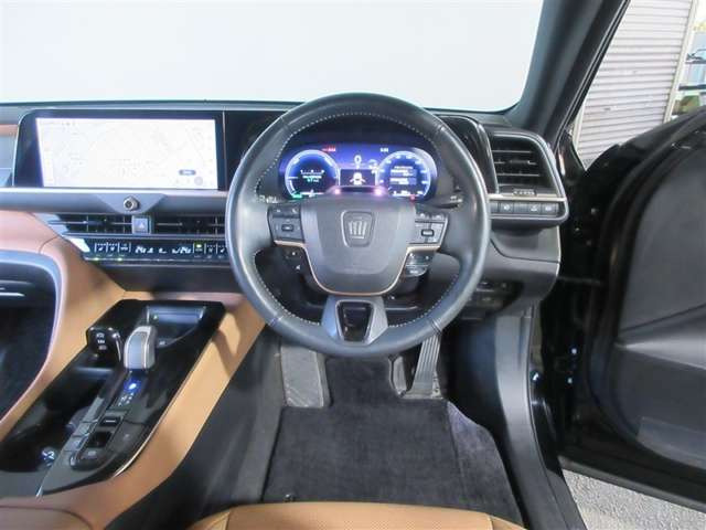 クラウンスポーツ2.5 Z E-Four 4WD