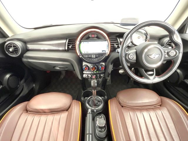 �A���ԃO���[�v���݌ɐ���2,000��!�S���̌n��X���烁�[�J�[�E�Ԏ��킸���Љ�o����̂ŁA���Ȃ��Ƀs�b�^���̂��Ԃ�������͂��ł���܂��͂��₢���킹��������