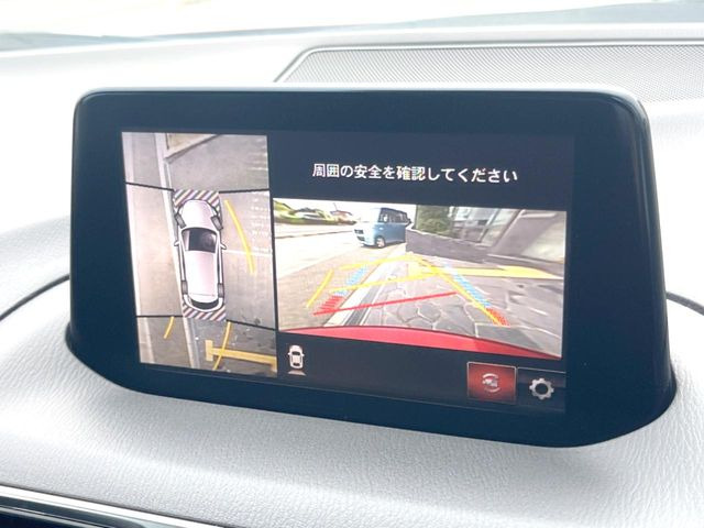 �y360&deg;�r���[���j�^�[�z��p�̃J�����ɂ��A�ォ�猩���낵���悤�Ȏ��_��360�x�N���}�̎��͂��m�F���邱�Ƃ��ł��܂������p�������m�F���₷���A�����ꏊ�ł̐؂�Ԃ��⒓�Ԃ��X���[�Y�ɍs���܂��B