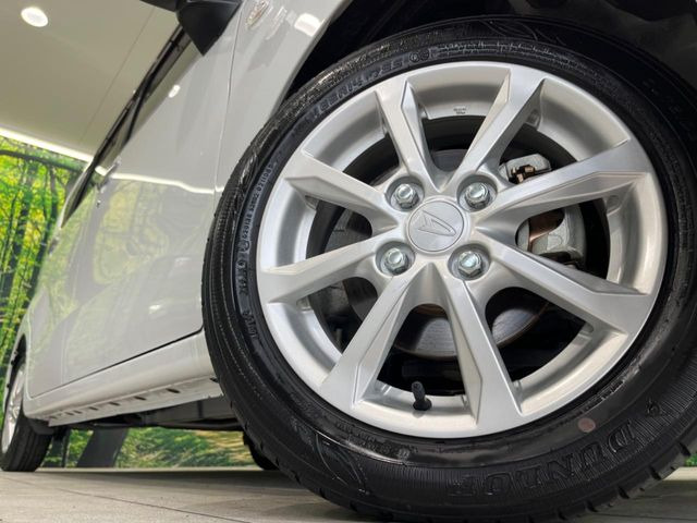 �y����14�C���`�A���~�z�C�[���z�O�ςɃ}�b�`���������A���~�z�C�[���𑕒����Ă���܂��B�e��ЊO�A���~�z�C�[����A�X�^�b�h���X�^�C�����戵�����Ă���܂��B���񂲑��k����������