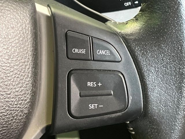 �y�N���[�Y�R���g���[���z�������H�����N���N���s�B�A�N�Z���𗣂��Ă���葬�x�ő��s���ł��A�������^�]���̕��S���y��!�����E�������ȒP�ȃX�C�b�`����Œ����ł��܂��B