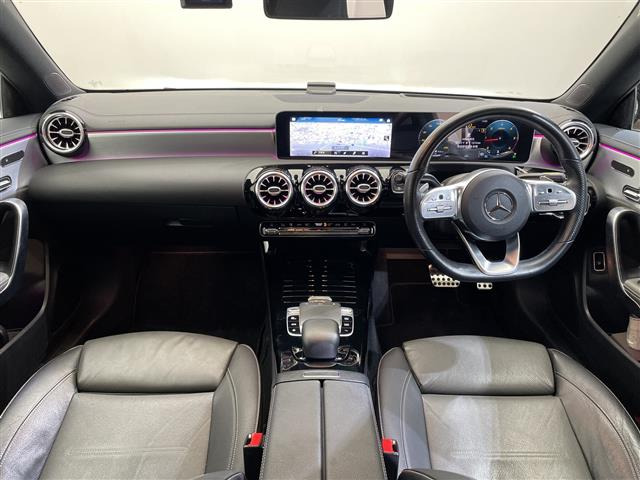 CLAクラスCLA200d AMGライン