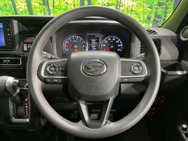 �y�X�e�A�����O�X�C�b�`�z�^�]���A�O������ڐ������炷���ƂȂ��A�I�[�f�B�I���̑��삪�\�ȕ֗��@�\!���S&���K�ȃh���C�u�����o���Ă���܂���