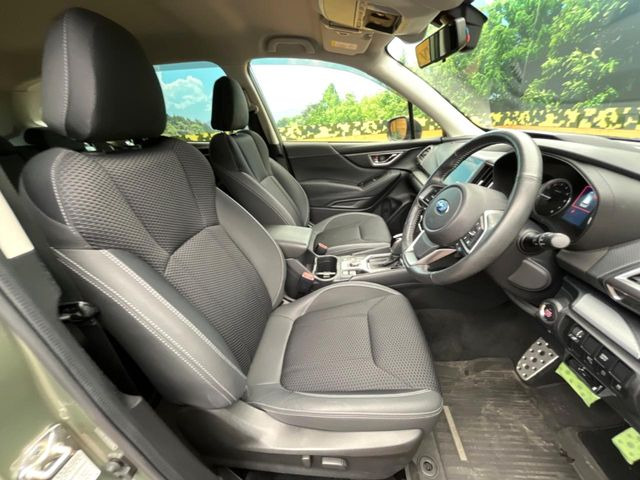 �y�n�[�t���U�[�V�[�g�z�������ƍ���S�n�𗼗������l�C�̃V�[�g���w�ʁE���ʂ̃t�@�u���b�N�f�ނ́A�ʋC���̗ǂ��⊊��ɂ����ɗD��Ă��܂��B�C���╞���ɍ��E���ꂸ���K�ɂ���肢�������܂��B