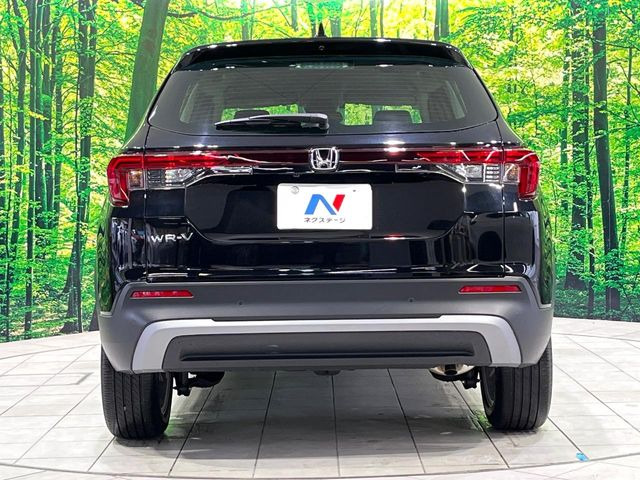 安心の最長10年・走行無制限保証(有償)をご用意。保証内容も充実はもちろん、無料点検&オイル交換や、年中無休の全国・24時間ロードサービスも付帯されておりますのでご安心下さい。