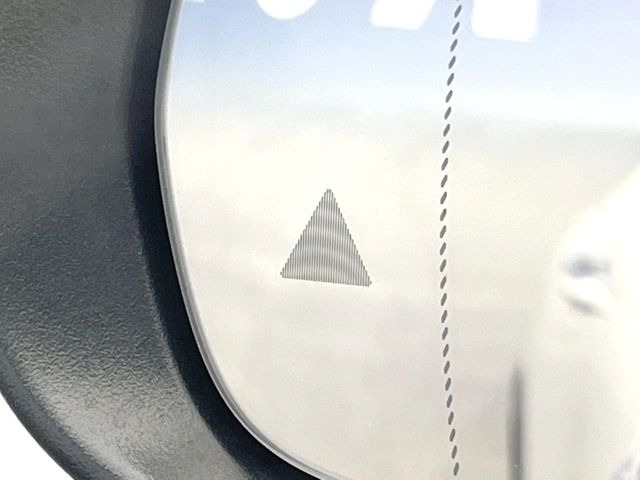 ���u���C���h�A�V�X�g�Z���T�[:���p����̎Ԃ����m���A�h���C�o�[���Ԑ��ύX���s���ۂɁA�x�����Ƌ��ɒ��ӂ𑣂��Ă������S�x���@�\�ł�!