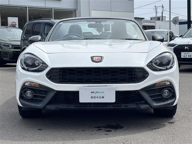 アバルト124スパイダー1.4