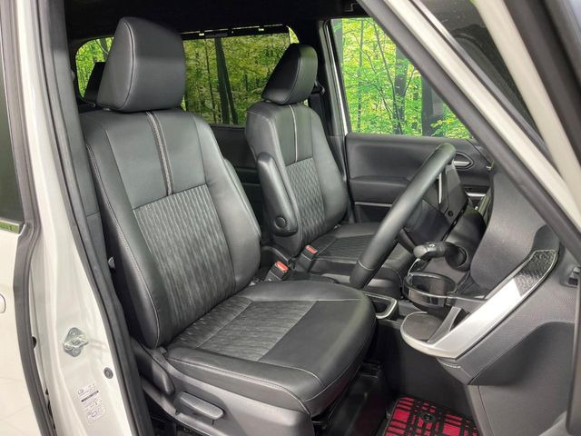 �y�n�[�t���U�[�V�[�g�z�������ƍ���S�n�𗼗������l�C�̃V�[�g���w�ʁE���ʂ̃t�@�u���b�N�f�ނ́A�ʋC���̗ǂ��⊊��ɂ����ɗD��Ă��܂��B�C���╞���ɍ��E���ꂸ���K�ɂ���肢�������܂��B