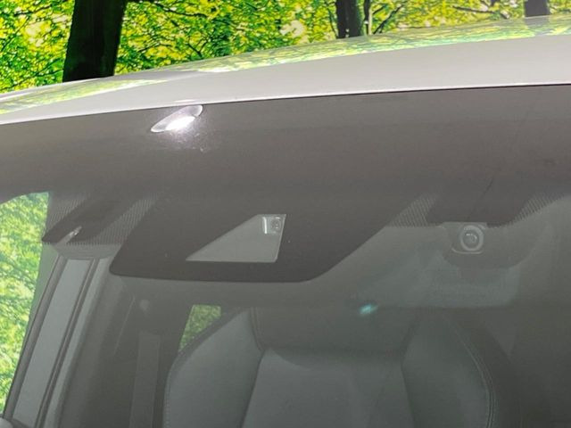 �y�g���^�Z�[�t�e�B�Z���X�z���s���ɑO���̎ԗ�����F�����A�Փ˂������Ȏ��͌x��ƃu���[�L�ŏՓˉ���Ɣ�Q�y�����A�V�X�g�B�����S�Ƀh���C�u�����y���݂��������܂��B