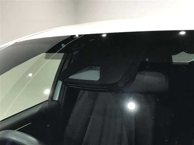 ヤリス1.5 ハイブリッド X