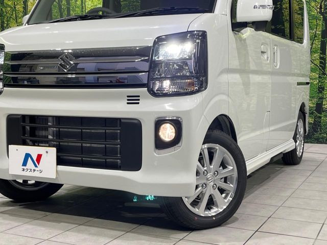 �yLED�w�b�h���C�g�z���V����ԑ��s�����ǍD�Ȏ��E���m�ۂ����S���ĉ^�]�ł��鍂�P�xLED�w�b�h���C�g�𑕔�!�_�����x�������A����d�͂��}�����Ă��܂��B