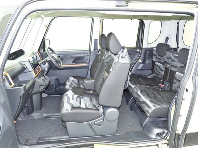 タントファンクロス 4WD