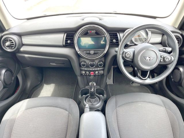 �A���ԃO���[�v���݌ɐ���2,000��!�S���̌n��X���烁�[�J�[�E�Ԏ��킸���Љ�o����̂ŁA���Ȃ��Ƀs�b�^���̂��Ԃ�������͂��ł���܂��͂��₢���킹��������