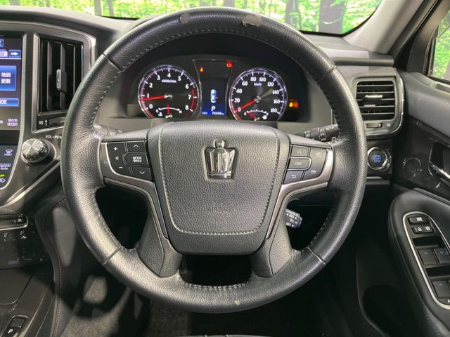 �y�����v�����X�e�A�����O�z�㎿�Ȋv���g�p���邱�ƂŁA��ɂ����������݂ƂĂ��^�]���₷���n���h���ł���