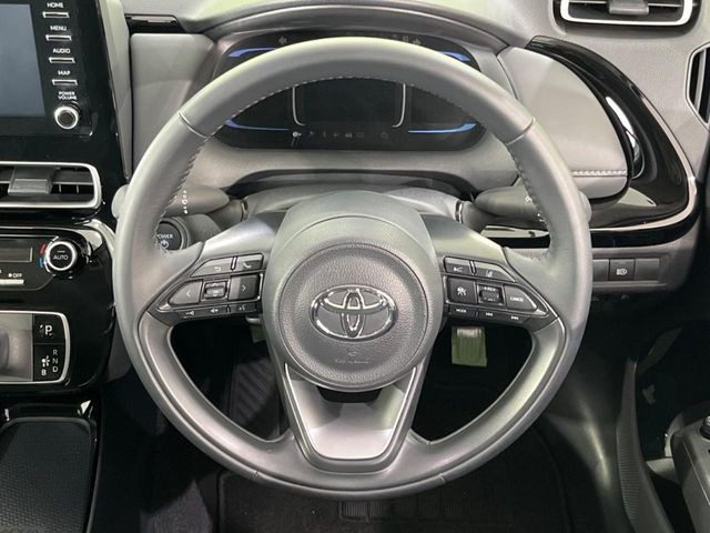 �y�����v�����X�e�A�����O�z�㎿�Ȋv���g�p���邱�ƂŁA��ɂ����������݂ƂĂ��^�]���₷���n���h���ł���