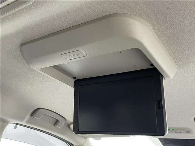 セレナ1.4 e-POWER ルキシオン