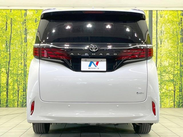 安心の最長10年・走行無制限保証(有償)をご用意。保証内容も充実はもちろん、無料点検&オイル交換や、年中無休の全国・24時間ロードサービスも付帯されておりますのでご安心下さい。