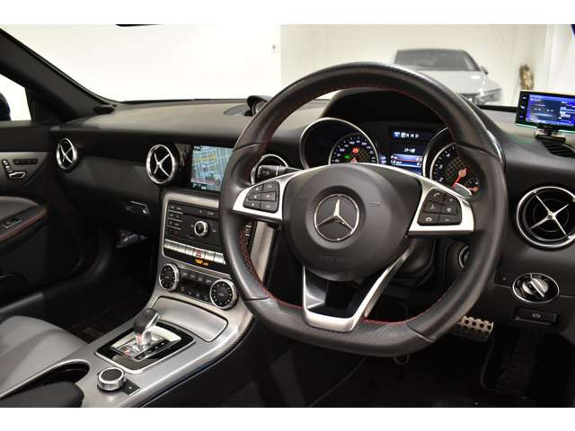 SLCクラス180 スポーツ レッドアートエディション