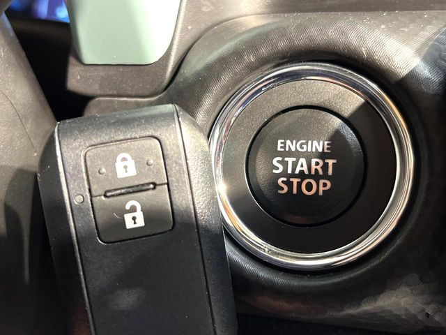 �y�L�[���X�X�^�[�g�V�X�e���z�J�o����|�P�b�g�ɓ��ꂽ�܂܂ł��h�A�̎{���E�������\�ȃX�}�[�g�L�[�𑕔��B�G���W���̃I���E�I�t�����J�M�����o���K�v����������Ƃ��Ă��֗��ł���