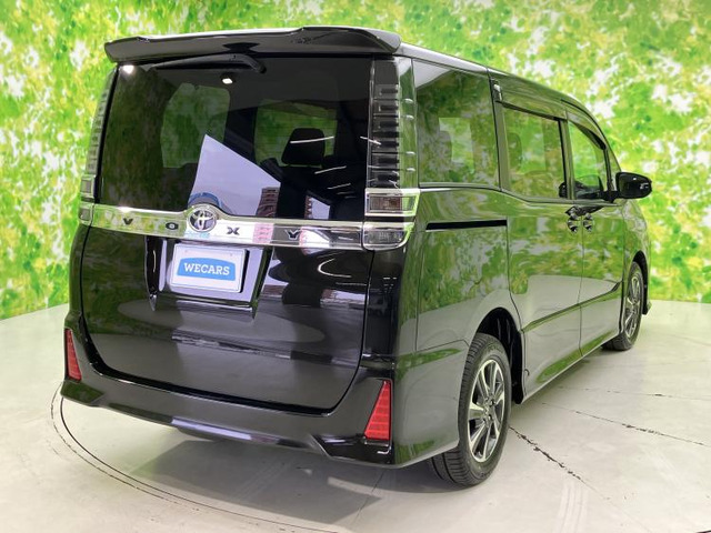 ヴォクシー2.0 ZS 4WD