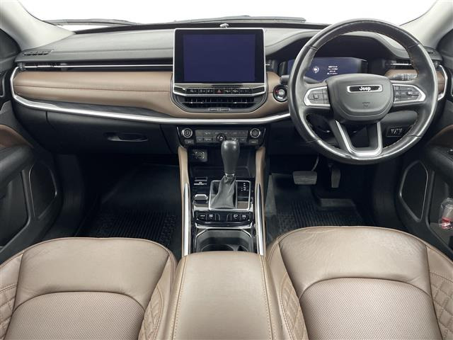 コマンダー2.0 リミテッド ディーゼル 4WD