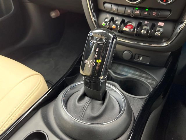 ��MT���[�h�t��AT:�ʏ�͎����ł����Ȃ���ϑ�(�M�A�`�F���W)���h���C�o�[�̑���ɂ���ĈӐ}�I�ɕς�����V�X�e���ł��B����w���i�̃h���C�u�����y���݂��������܂�!