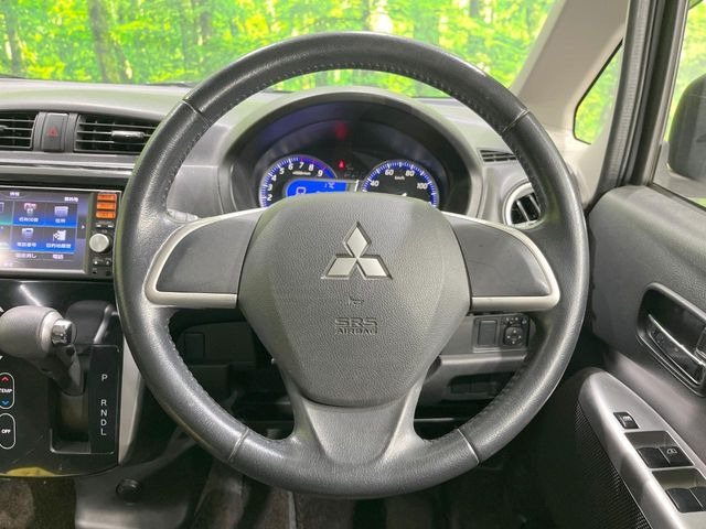 �y�����v�����X�e�A�����O�z�㎿�Ȋv���g�p���邱�ƂŁA��ɂ����������݂ƂĂ��^�]���₷���n���h���ł���