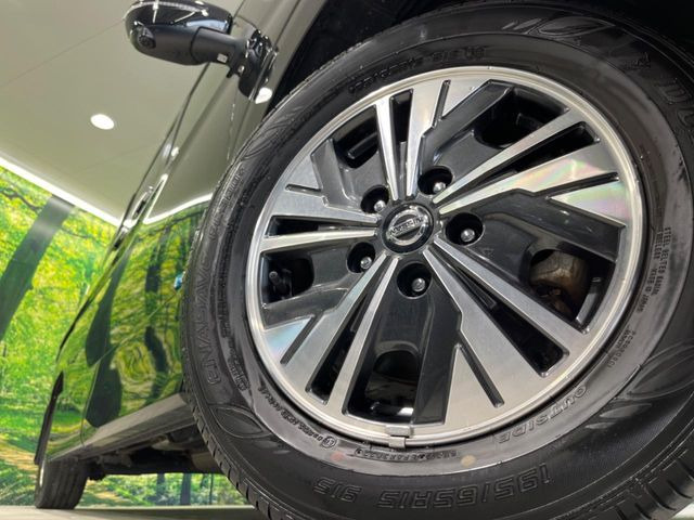 �y����15�C���`�A���~�z�C�[���z�O�ςɃ}�b�`���������A���~�z�C�[���𑕒����Ă���܂��B�e��ЊO�A���~�z�C�[����A�X�^�b�h���X�^�C�����戵�����Ă���܂��B���񂲑��k���������􏃐�15�C���`�A���~�z�C�[��