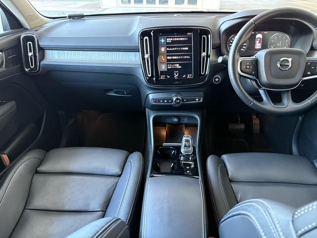 XC40T4 AWD インスクリプション 4WD