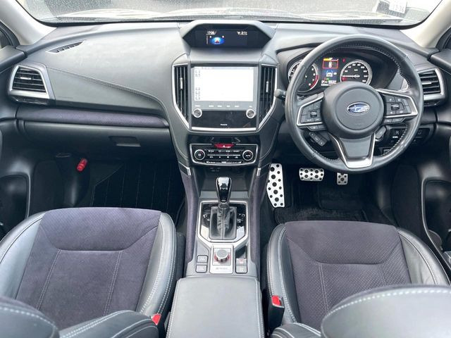 フォレスター1.8 スポーツ 4WD