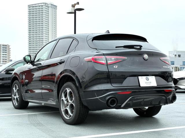ステルヴィオ2.0 ターボ Q4 スプリント 4WD