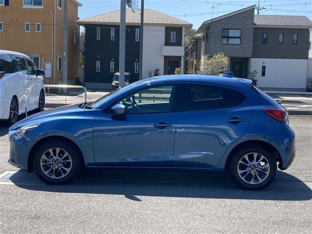 デミオ1.3 13S テーラード ブラウン